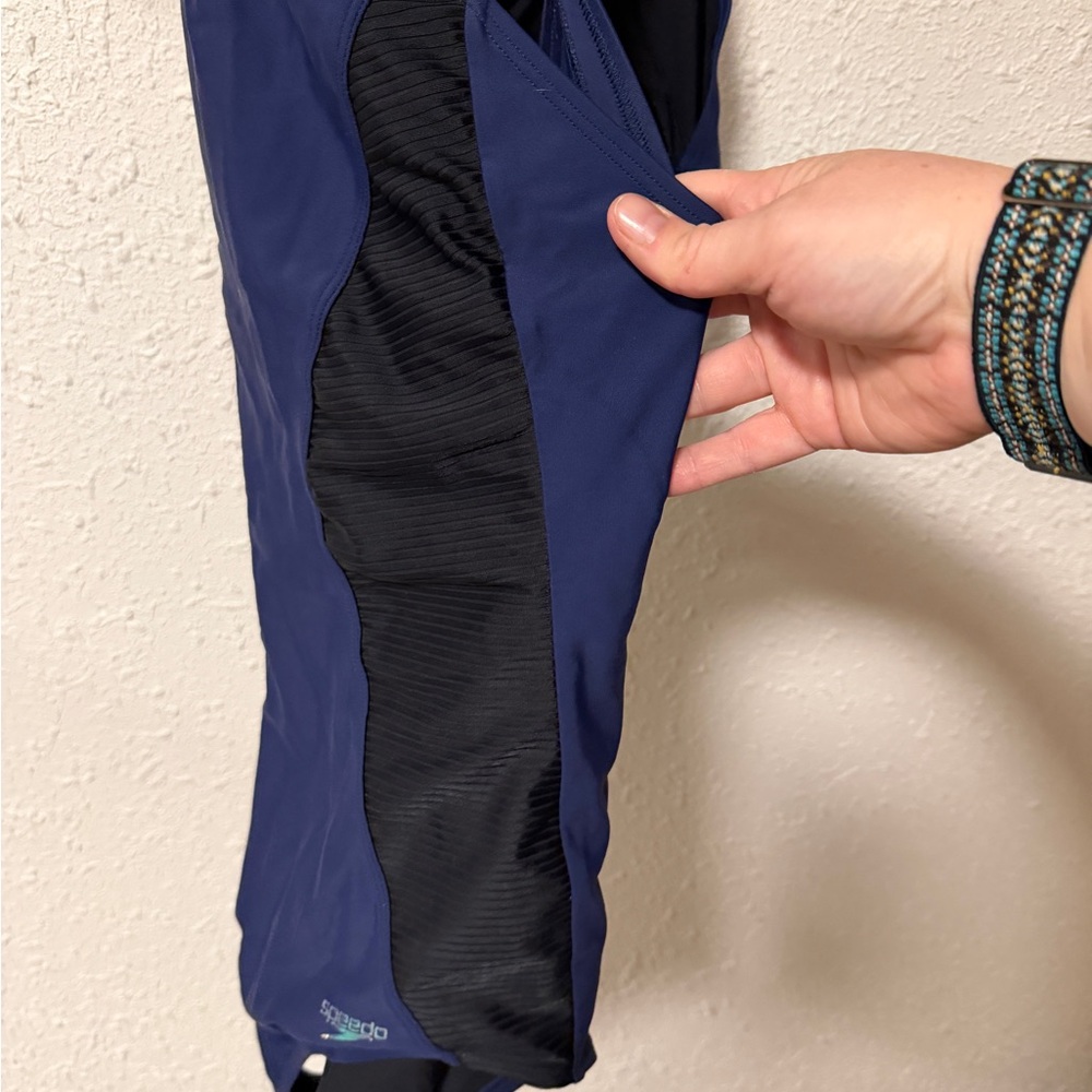 Speedo Navy Swimwear - Picture 4 of 4